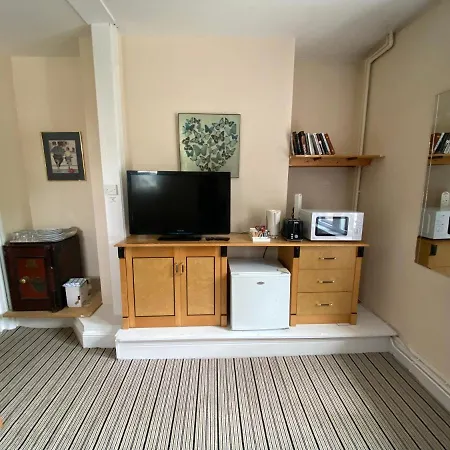 Hinton Firs Hotel-2